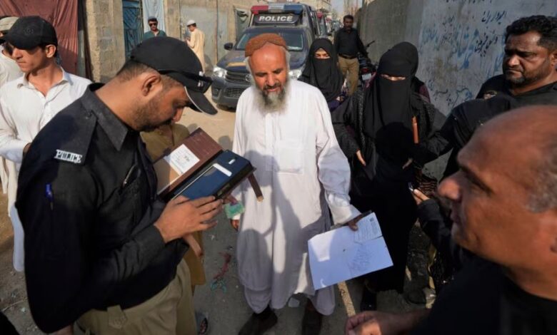 taliban and pakistani government