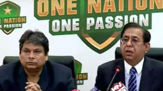 champion trophy earning