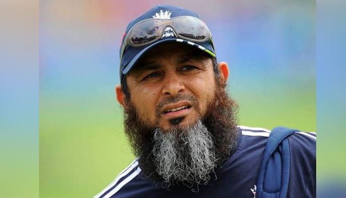 coach of bangla desh mushtaq ahmad