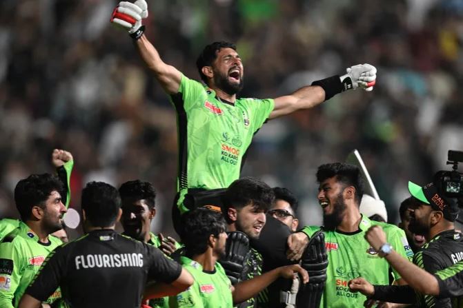 lahore qalandars won 14 cror