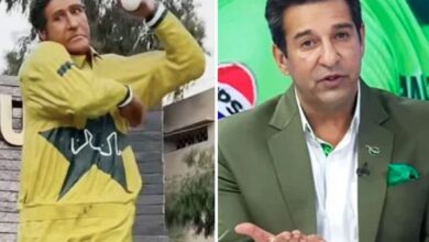ex cricketer waseem akram,statu