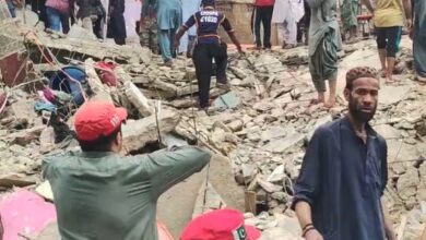 5-storey building collapses