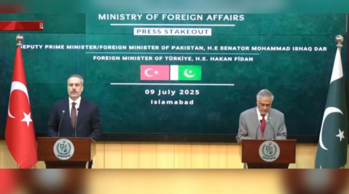 ishaq dar and truk wazeer