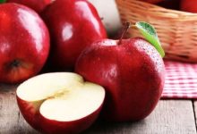 fruits eating