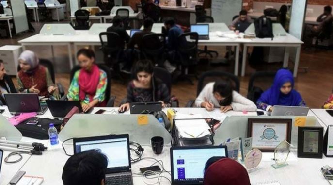 women in government office