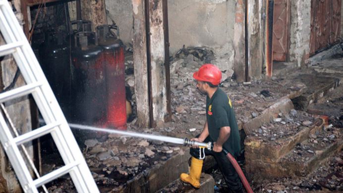 gass cylender shop blast