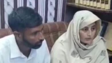 indian women go back to india