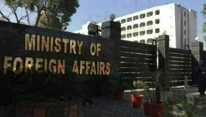 pakistani student in iran