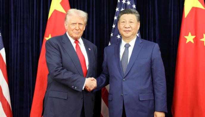 trump and china president shake hand