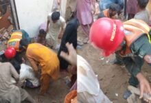 school academy roof collapsed in lahore