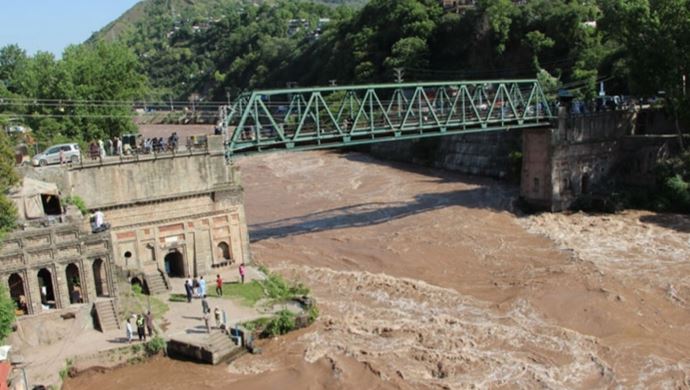 India releases a huge amount of water to Pakistan