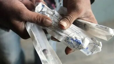 hiv and 10 cc syringes