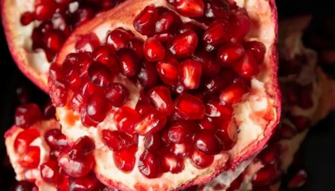 Discover another great benefit of eating pomegranate