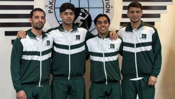 pakistani team in squash match