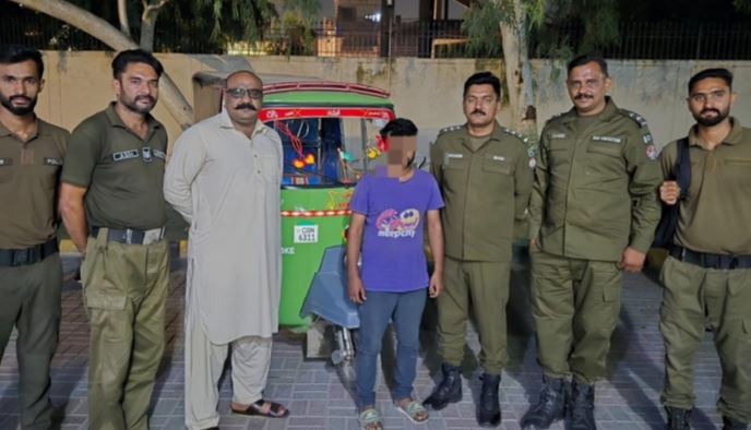 rickshaw driver arrested